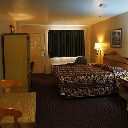 Delux Inn Tulsa Eksteriør bilde
